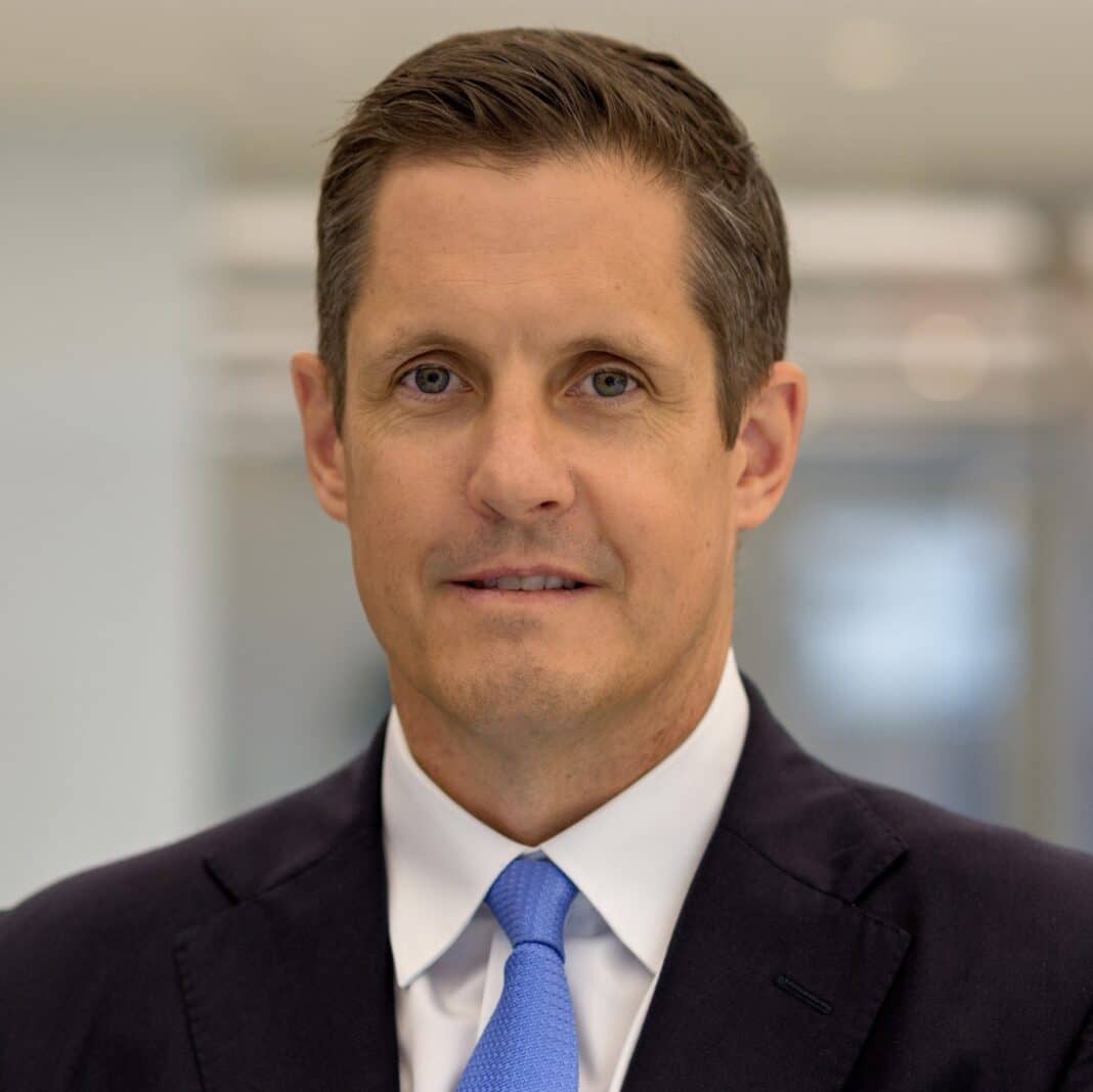 ON THE MOVE GMO Gets Dina Santono; Bloomberg Promotes Brad Foster