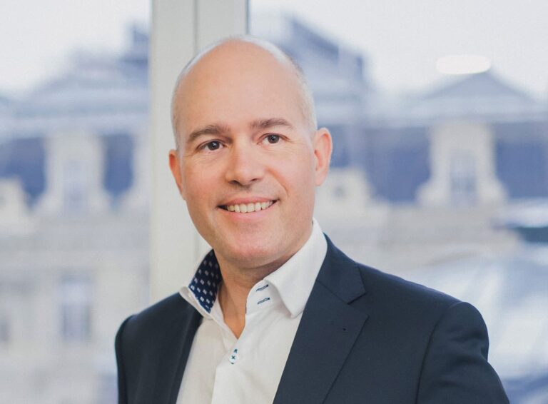 Retail Brokers Need to Remodel to Steal Business Back from Robinhood 